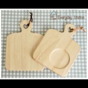 Star bug cub holder with plate